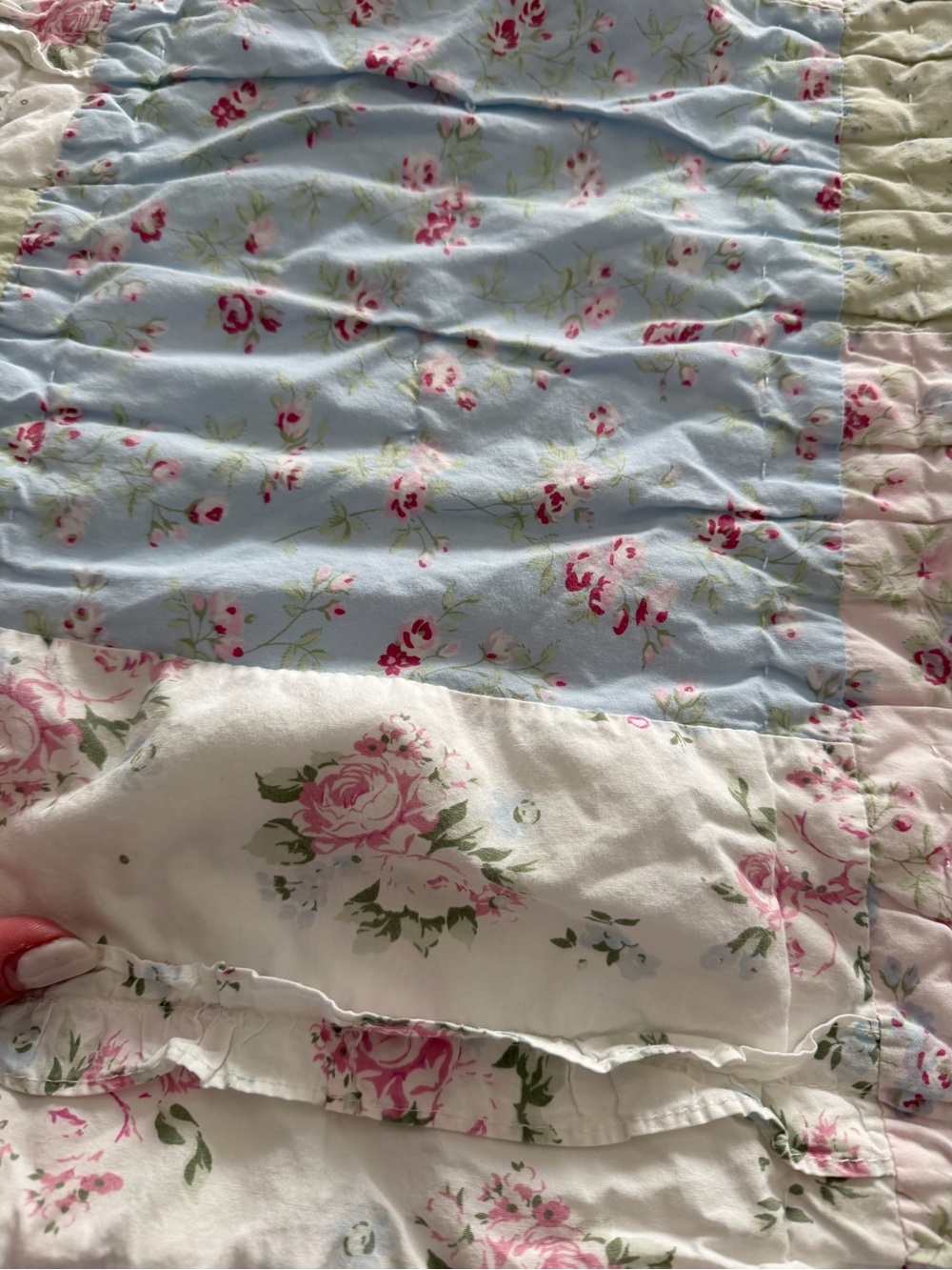 Simply Shabby Chic Pastel Patchwork Quilt in Blue, Cream, and Pink Twin size - Picture 3 of 8